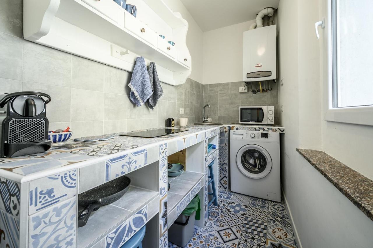 Le Finestre Sul Borgo 2 Apartamento Parma Exterior foto