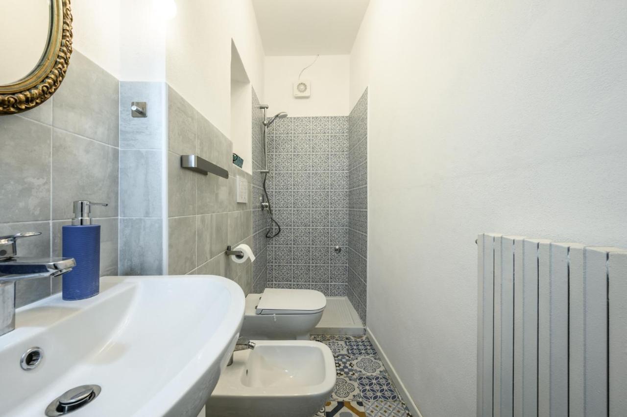 Le Finestre Sul Borgo 2 Apartamento Parma Exterior foto